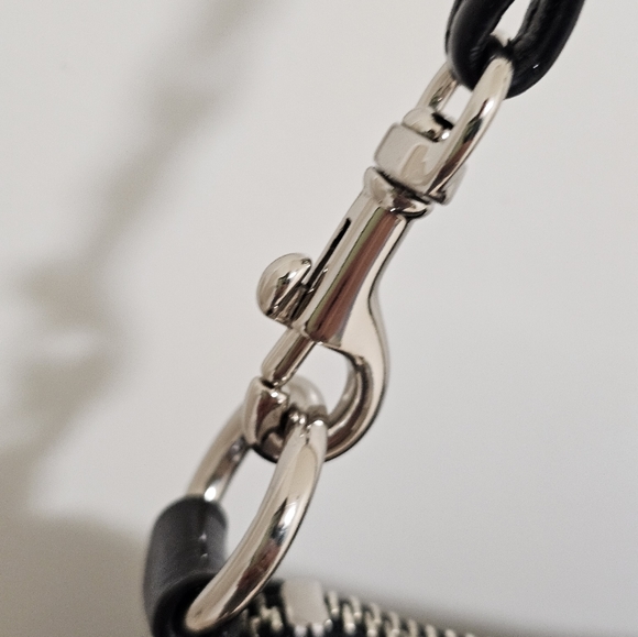 EUC Coach Poppy Black Patent Leather Shoulder Bag - Picture 15 of 15